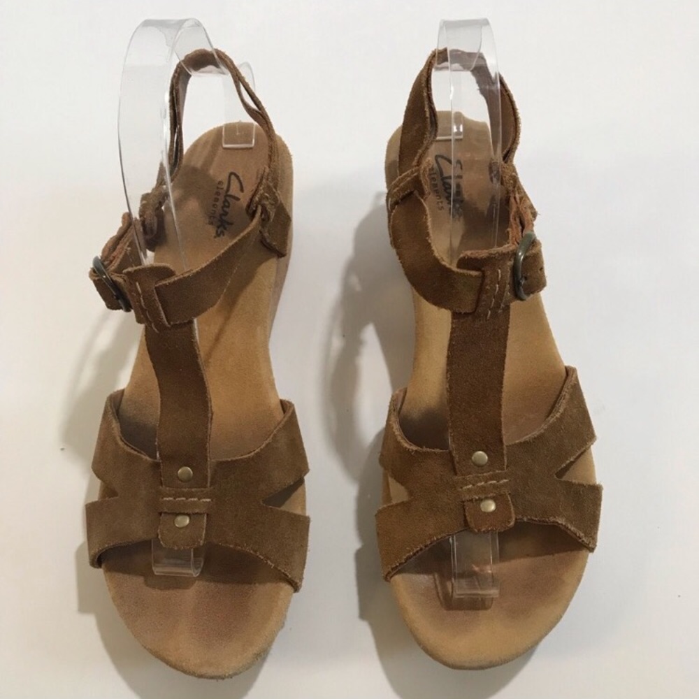Clark’s wedge sandal heels size 9